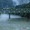 山霧、川霧の中を往く