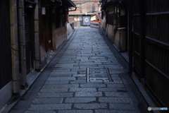 朝の祇園小路 -6