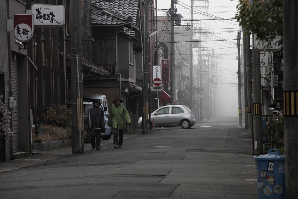 霧朝