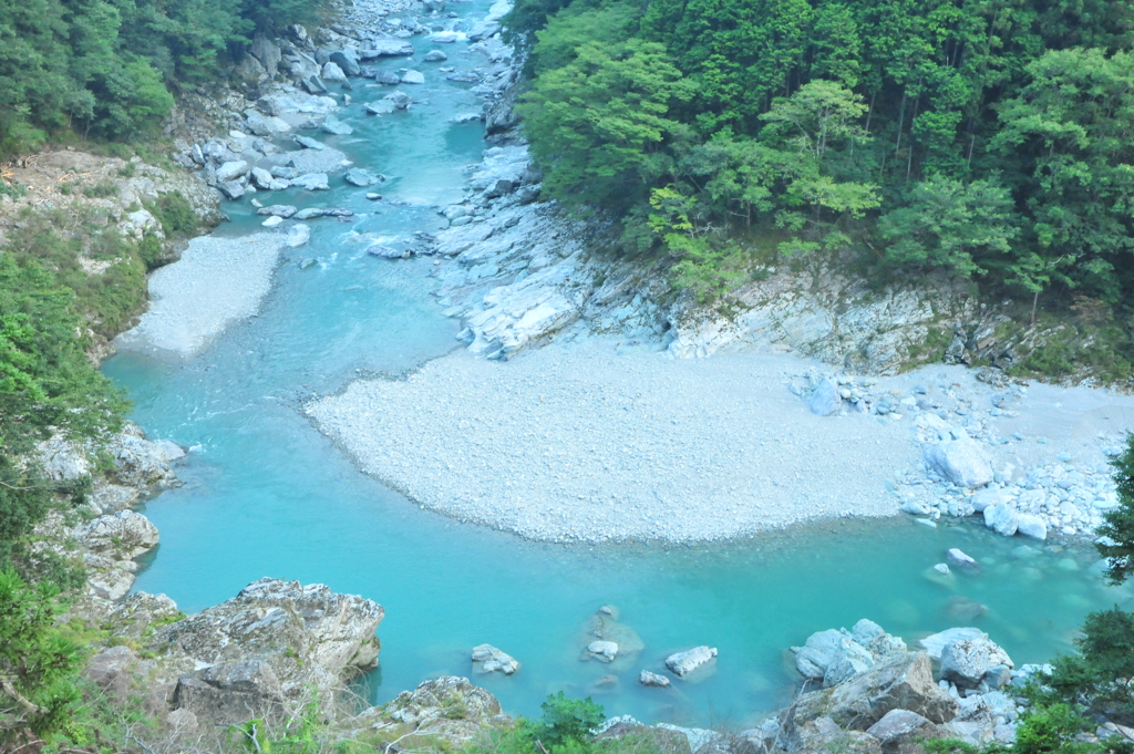 松尾川の清流は良い湯
