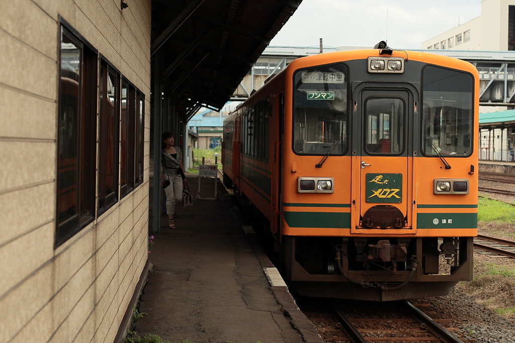 列車と鉄子