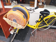アムステルダムの自転車　−das fahrrad in Amsterdam−