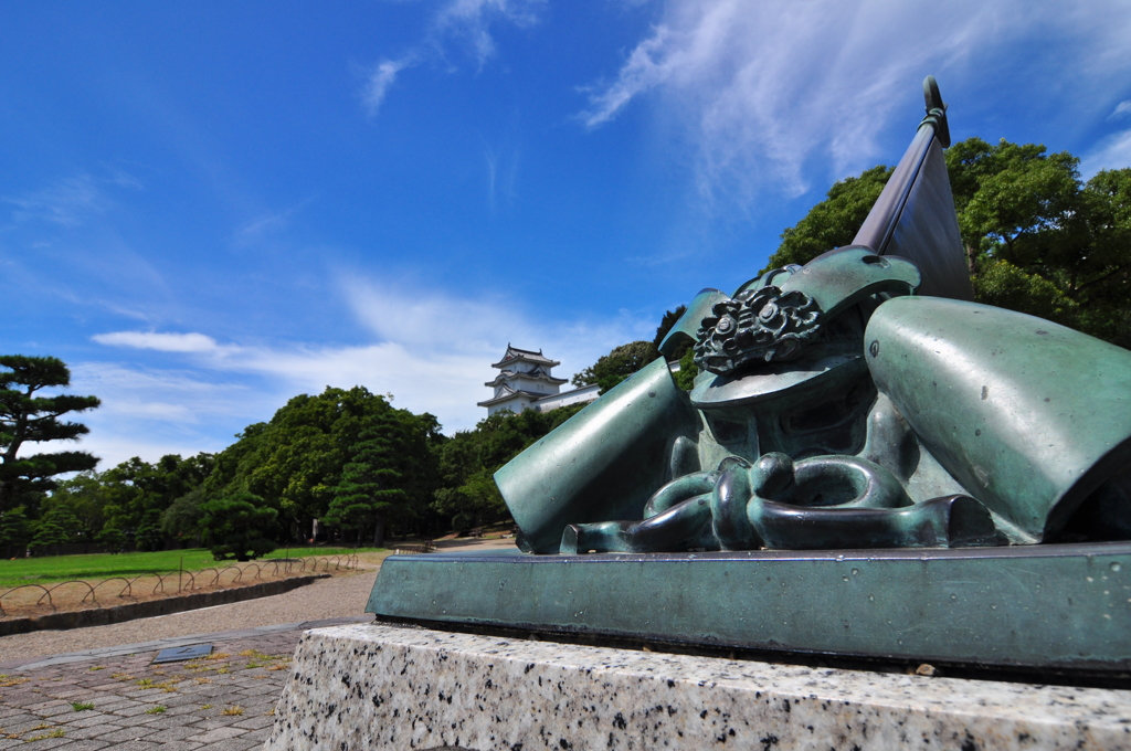城と鉄兜