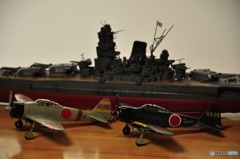 第二次世界大戦時の零式戦闘機と戦艦武蔵