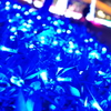青いガラスの結晶