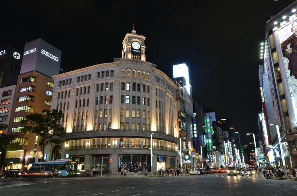 銀座　和光　ライトアップ