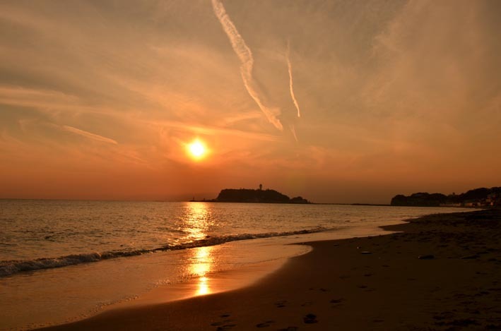 七里ヶ浜　夕陽を追って・・・・