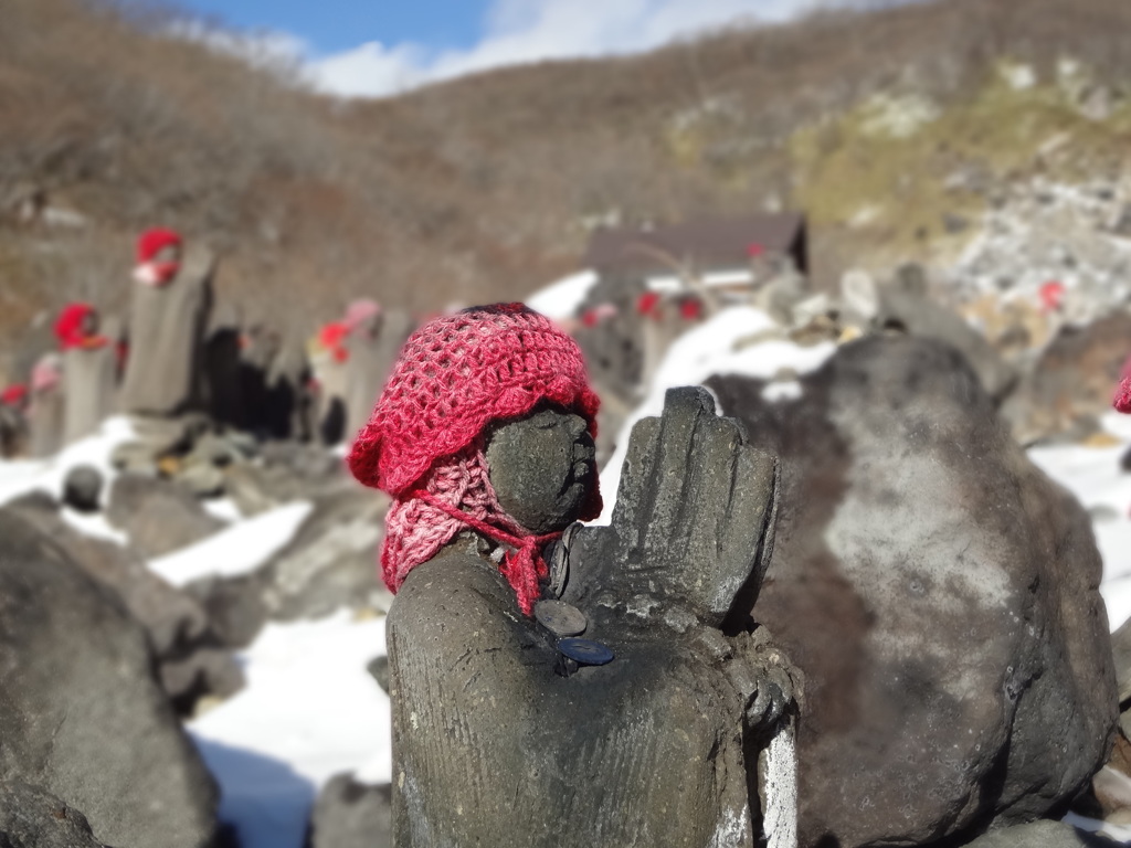 大きな御手の地蔵さん