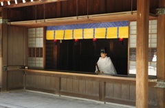 神官