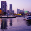夕暮れの港