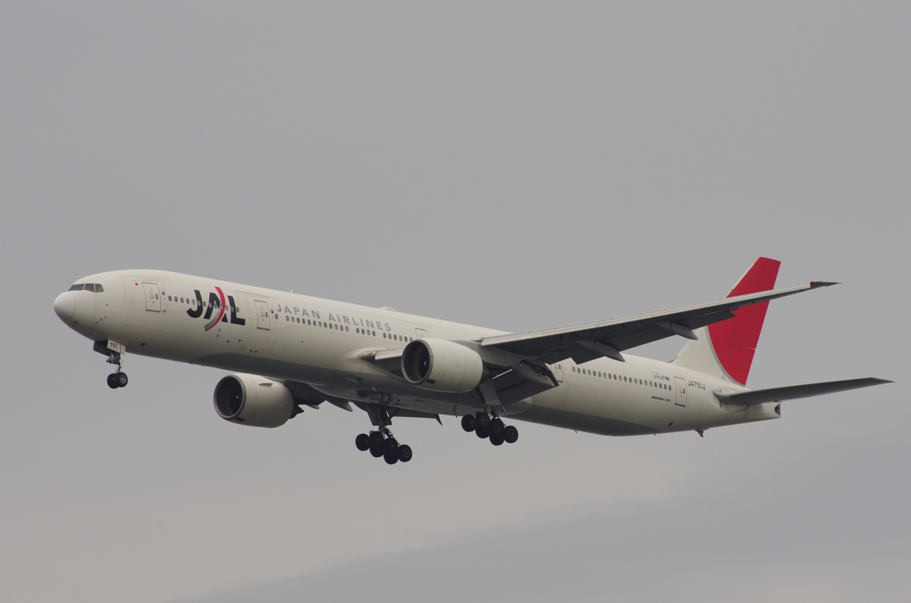 B777-300