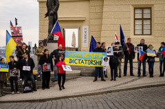 ウクライナ人の活動家・プラハ城