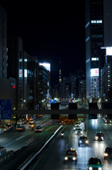 夜の新橋・東京