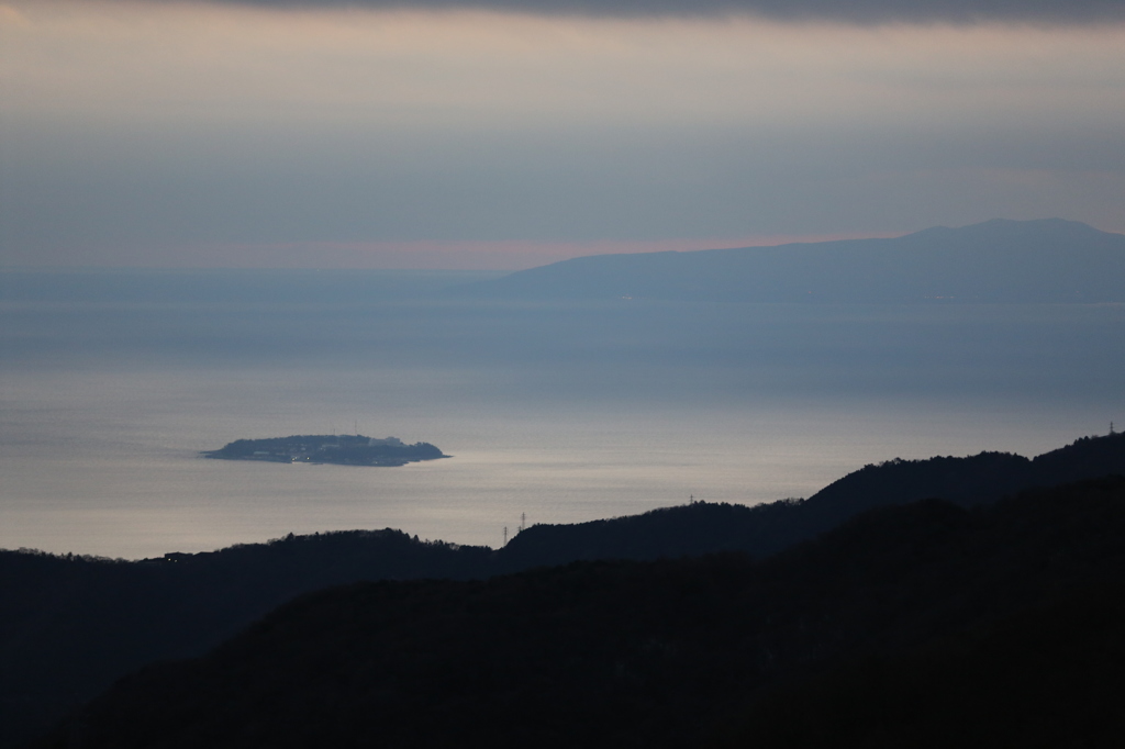 初島