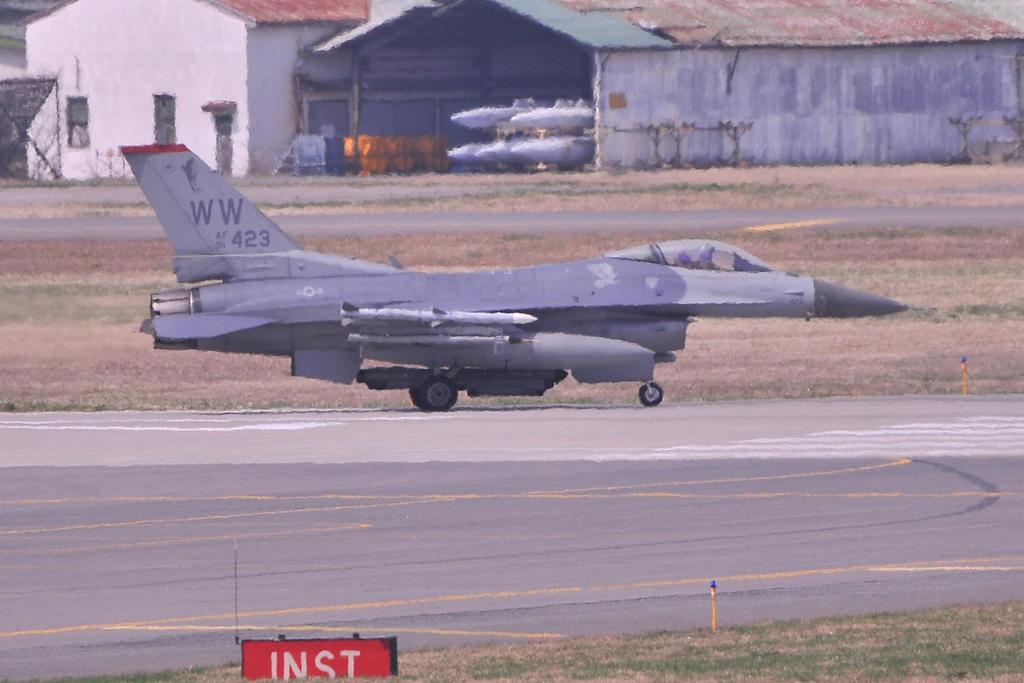 訓練終了。。アメリカ空軍三沢基地のF-16ファイティングファルコン