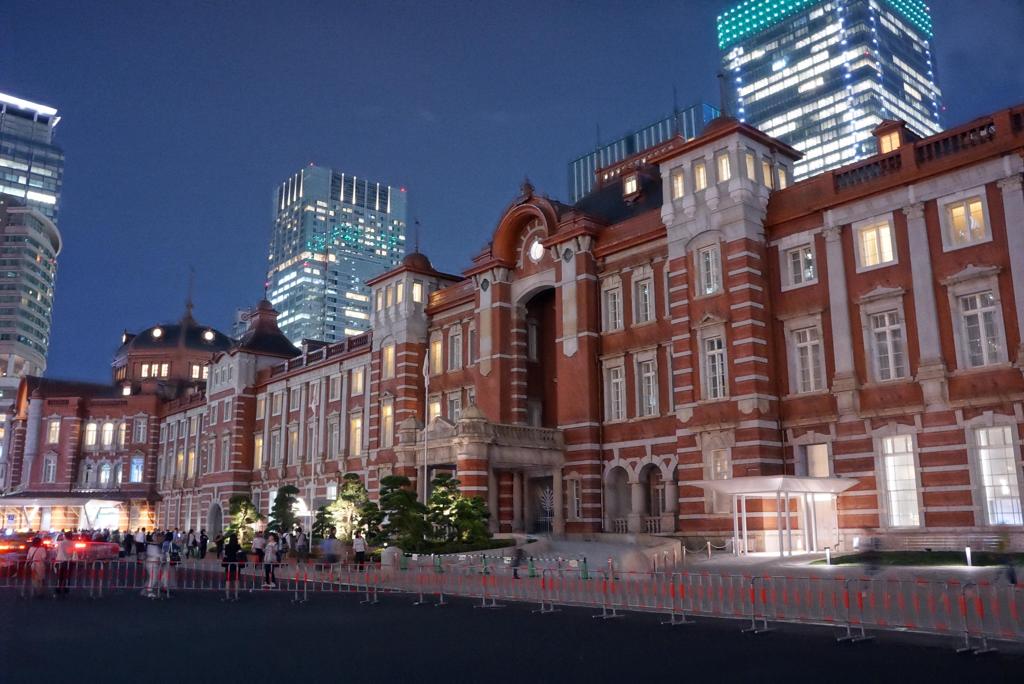 夜の東京駅新駅舎・・・