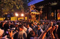 みたま祭りの神輿・・・