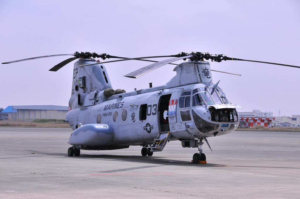 厚木基地開放。。普天間から来た海兵隊CH-46