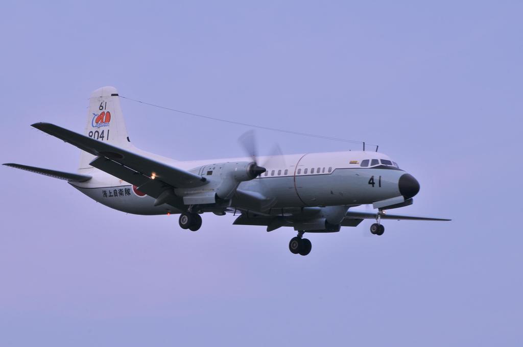 海上自衛隊YS-11F・・夕方