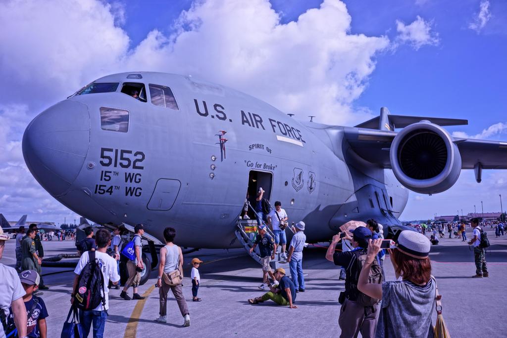 大きい輸送機。。C-17グローブマスター・・・20120818