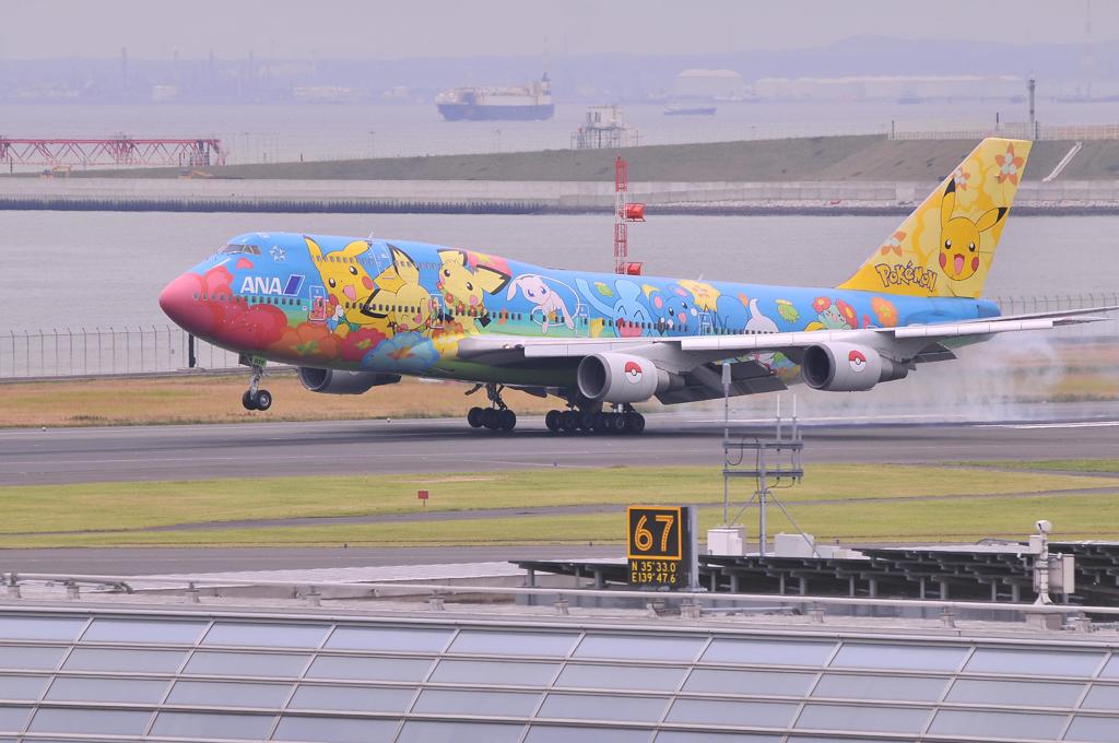 もう見れなくなったポケモンお花ジェット。。ANA B747-400