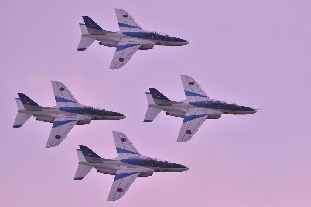 芦屋基地航空祭でのブルーインパルス展示飛行 ダイヤモンドダーティーターン・・