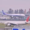 朝は行きかう航空機。。羽田空港。。。