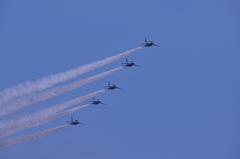 小松基地航空祭前日予行練習2012・・小松の青空を。。ブルーインパルス トレイル