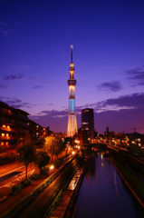 tokyo skytree in magic hour