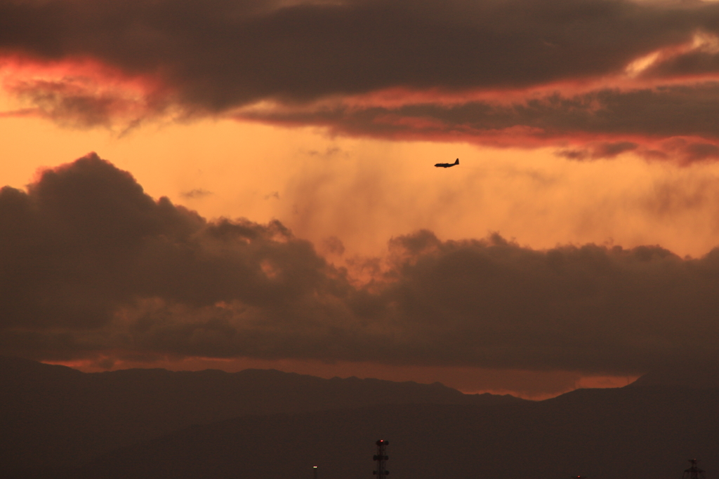 雲の間を行く