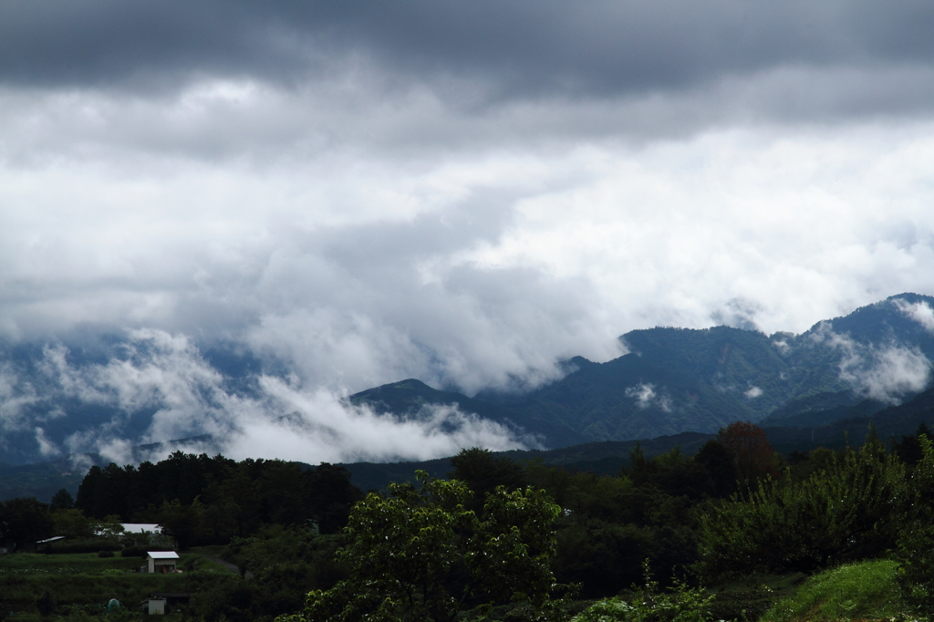 湧き立つ雲 ２