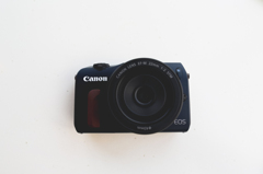 EOS M