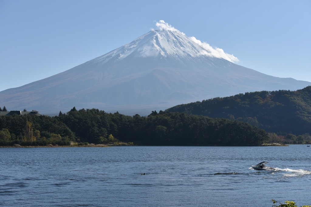 河口湖と富士山