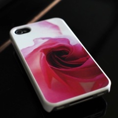 赤いバラの iPhone