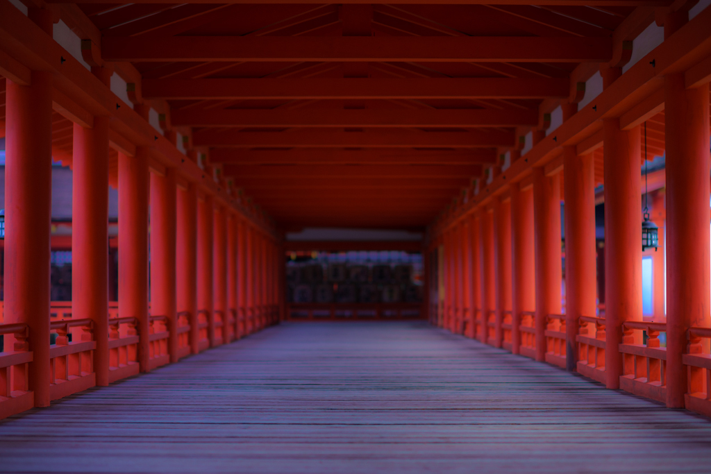 厳島神社通路