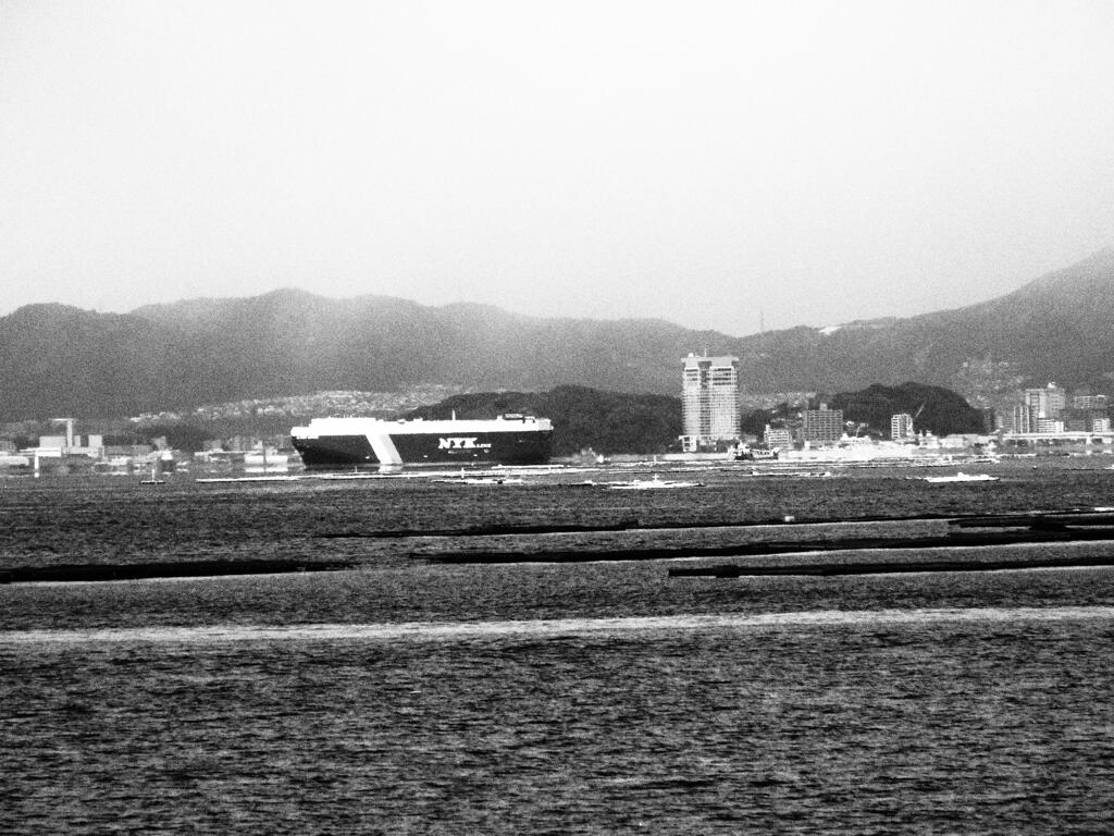G７