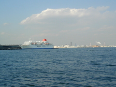 横浜港
