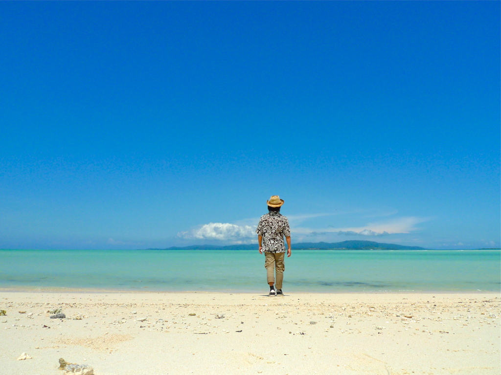 あの海の彼方へ…