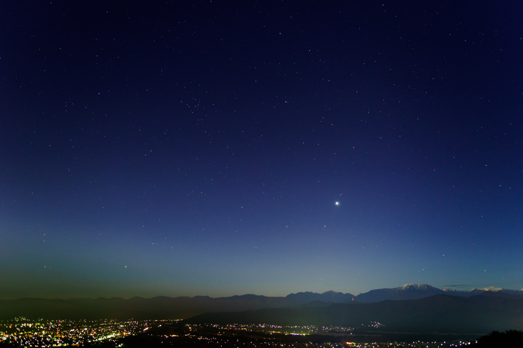 夜明け前(1)