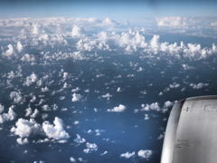見下ろす雲
