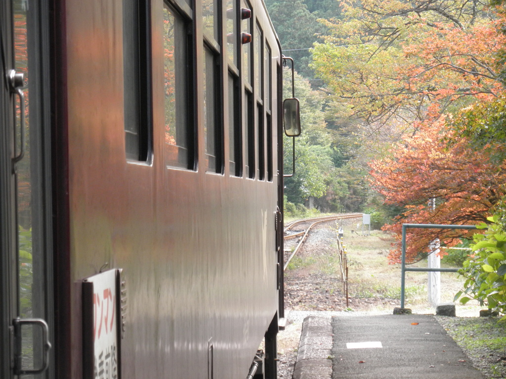 沢入駅にて。