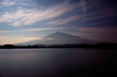 岩木山と津軽富士見湖