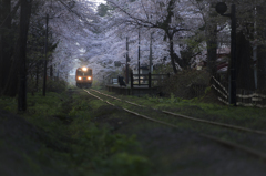 早朝の芦野公園駅