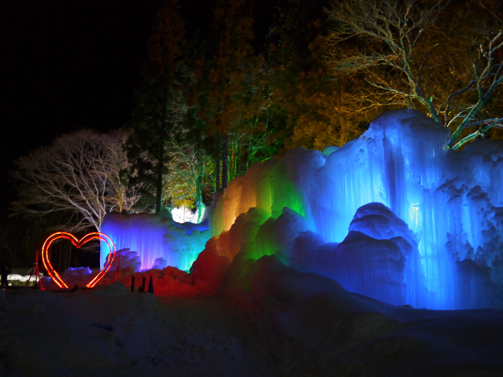 タルマかねこおりライトアップ