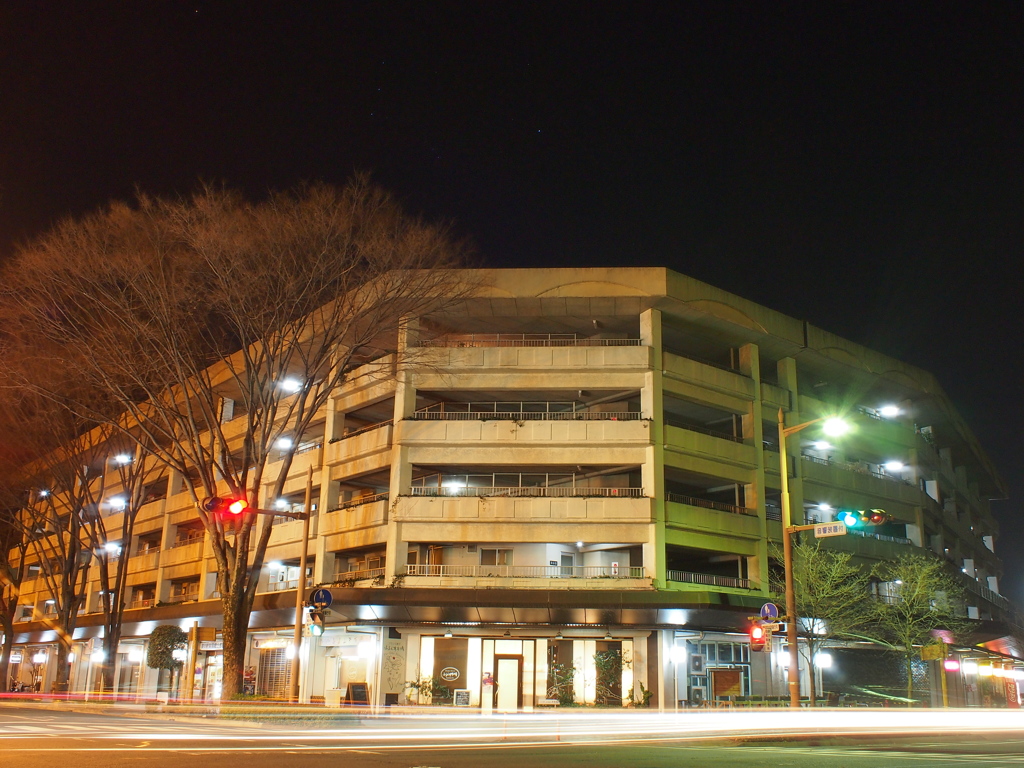 夜の街並み..
