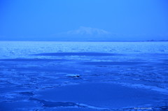夕暮れ・流氷と海別岳