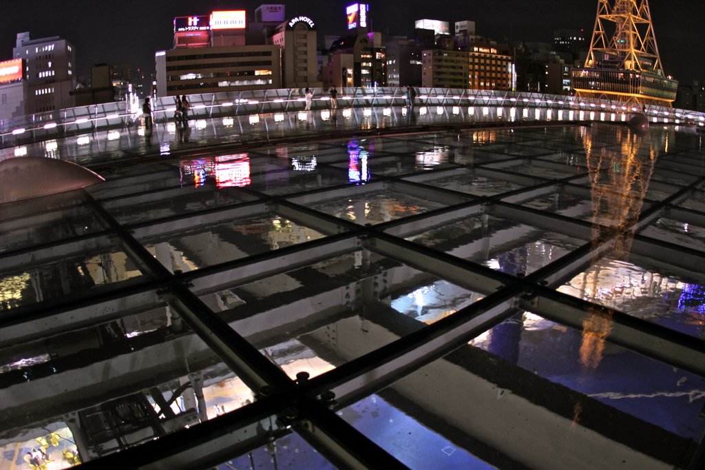 逆さテレビ塔