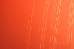 光
