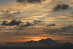 夕景に染まる