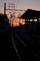 ある駅の夜明け
